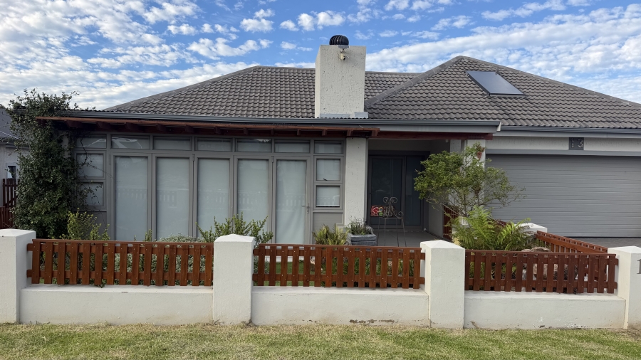 3 Bedroom Property for Sale in Blue Mountain Village Western Cape